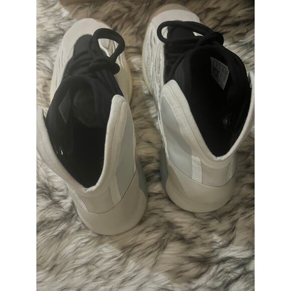 Adidas Yeezy QNTM “Quantum” – Men’s Size 9 – HQ2085 - Picture 3 of 6